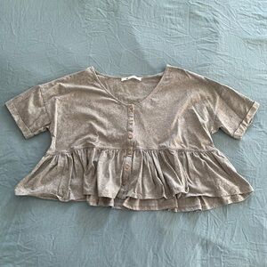 FINAL SALE❤️Impeccable Pig• cute flowy button cropped tee